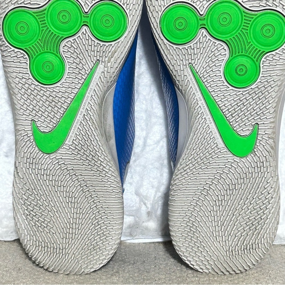Nike Phantom GT Club IC Big Kids Blue Indoor Soccer Athletic Shoes SZ US 5.5 - Picture 10 of 11